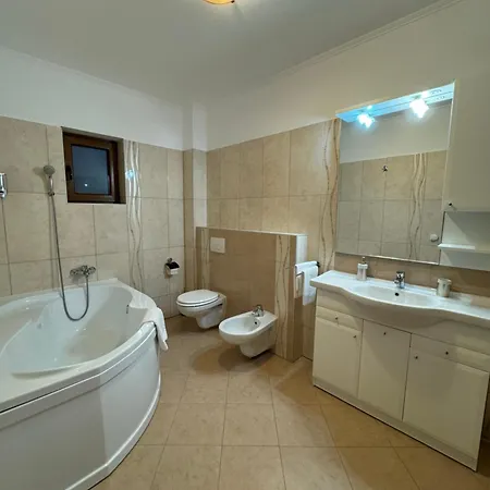 In The Northern Dreams #2 Parking Included In Price Apartment